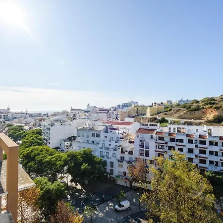 Amazing In Apartment *