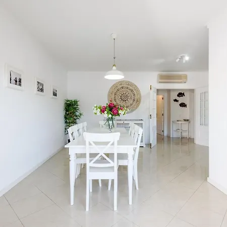 Apartment Amazing In Albufeira
